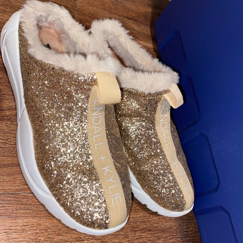 Woman’s shoes